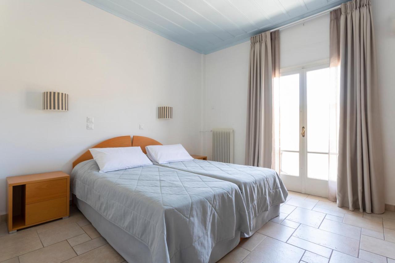 Hotel Roumani سبيتسيس المظهر الخارجي الصورة