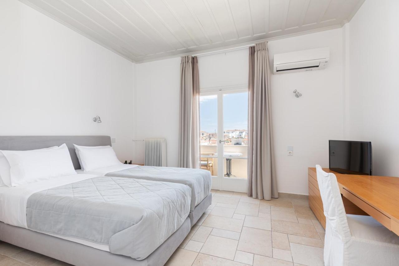 Hotel Roumani سبيتسيس المظهر الخارجي الصورة
