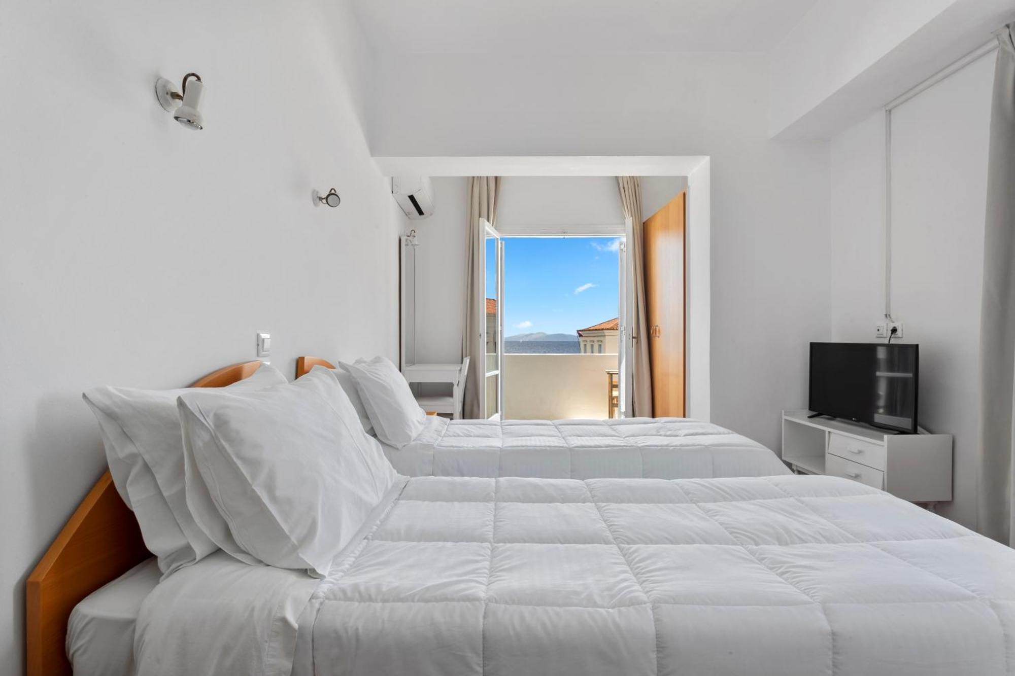 Hotel Roumani سبيتسيس المظهر الخارجي الصورة